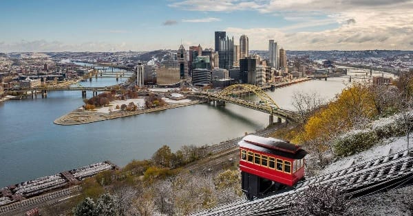 VisitPITTSBURGH-Winter-Diquesne-