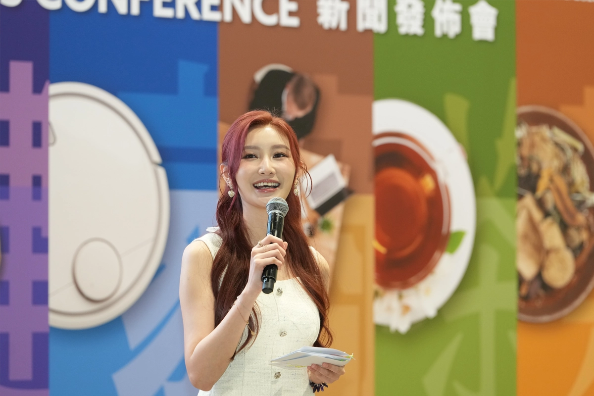 Speaker addresses attendees during an HKTDC event in Hong Kong