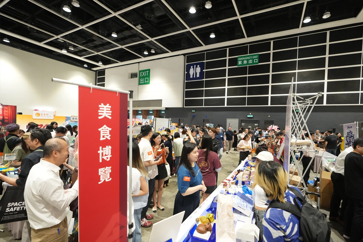 Visitors explore food exhibitors at HKTDC’s Food Expo in Hong Kong