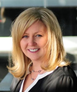 Heather Rosenow headshot