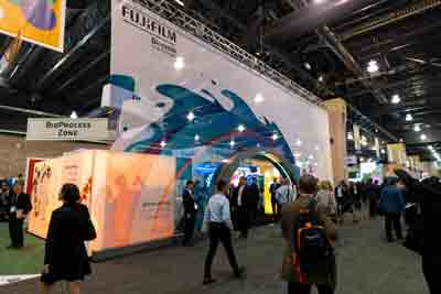 Wow-Booth-Front-