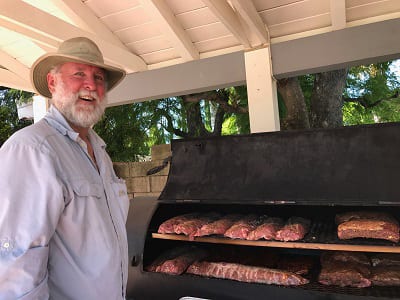 In-Memoriam-Bob-Lessin-grilling