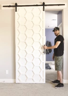 STS Justin hex door