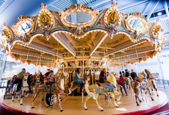 Franklin square carousel