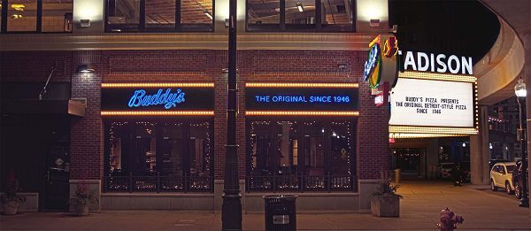 Buddys Pizza downtown