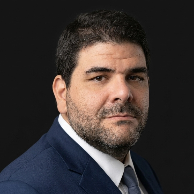 Professional portrait of Eran Binyamin Zeitoun, senior technical program manager at Advanced Systems Group