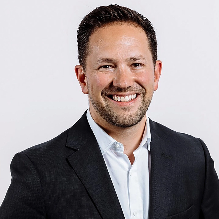 Professional portrait of Pepe Gorbea, vice president of international growth and development at Hyperquake